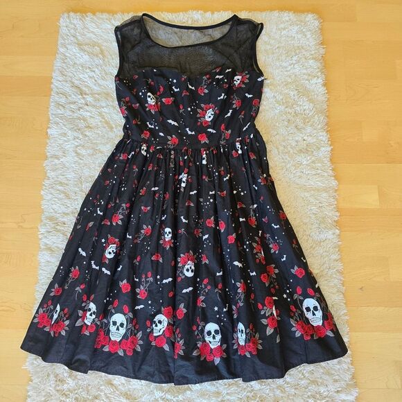 Hell Bunny Black Dress with Red Rose and Skull Pattern Size XL Wimsigoth - Picture 1 of 8